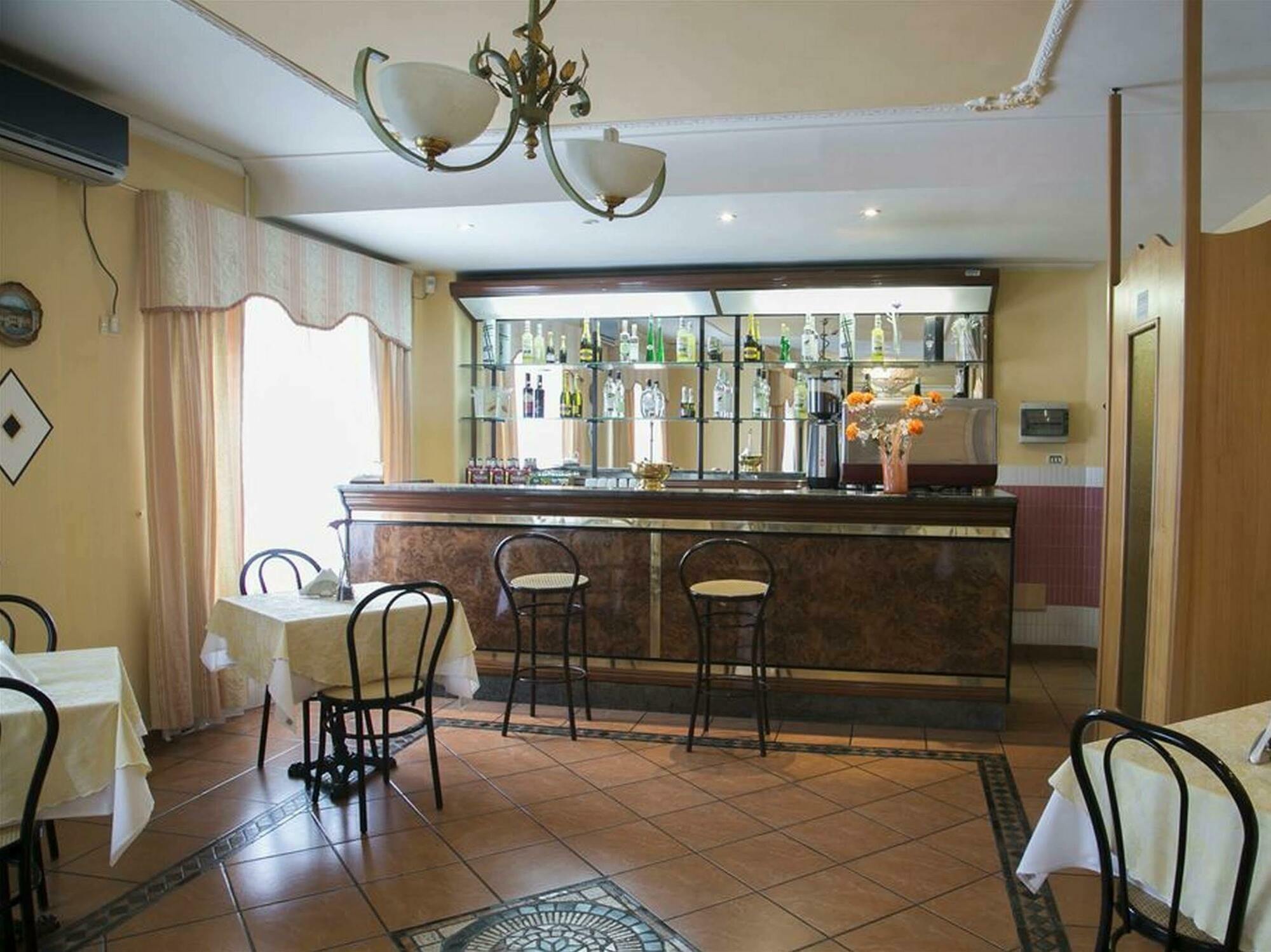 Martini Hotel 3*
